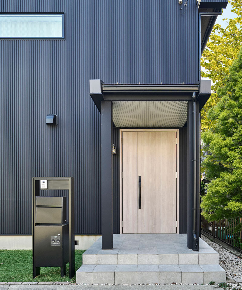 中古住宅をリノベーション 、生活感を抑えるホテルライクな家