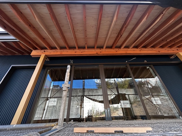 斜面を活かした、プライベート感のあるリゾートハウス