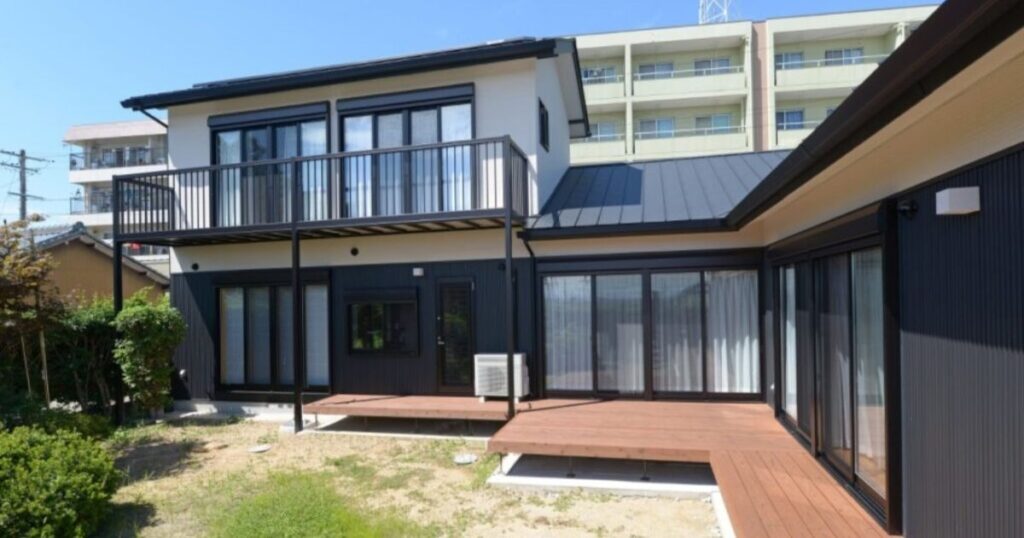 築36年の住まいを二世帯住宅へと変貌