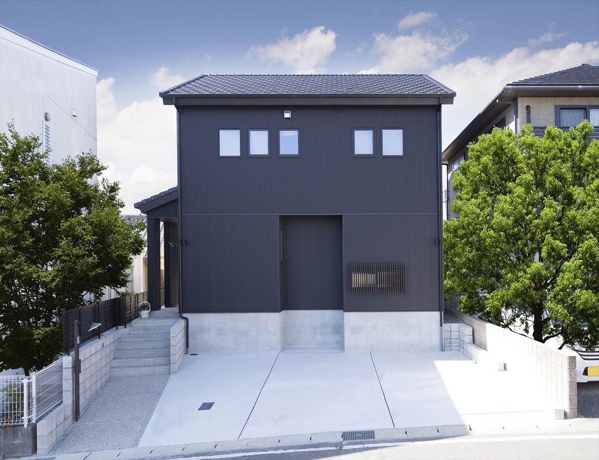 昭和レトロの雰囲気を取り入れた、和風の家