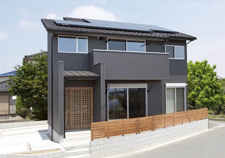 二世帯が心地よく暮らす、実家の建替え